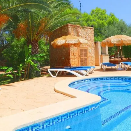 Crestall Villa